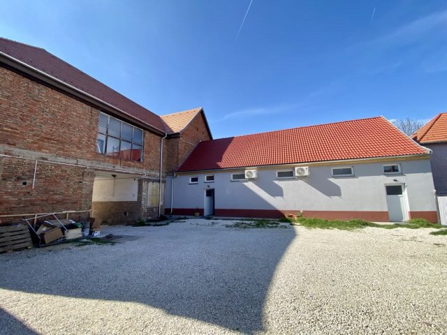Eladó családi ház, Pilisszántón 299.9 M Ft