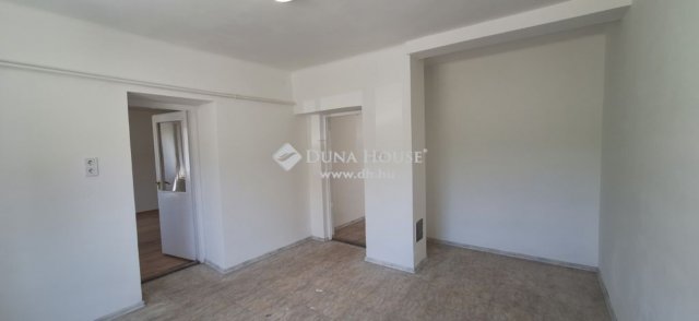 Eladó családi ház, Nagykőrösön 41.5 M Ft, 3 szobás