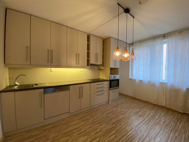 Kiadó panellakás, albérlet, Debrecenben 200 E Ft / hó, 2 szobás
