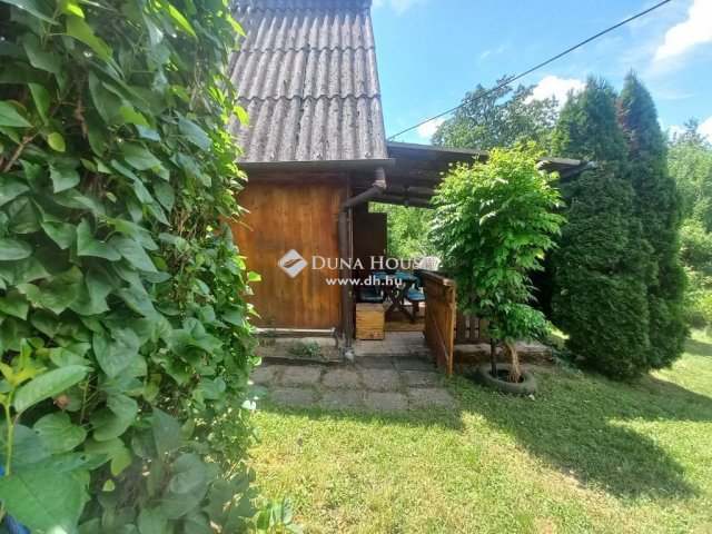 Eladó családi ház, Gyódon 11.999 M Ft, 2 szobás