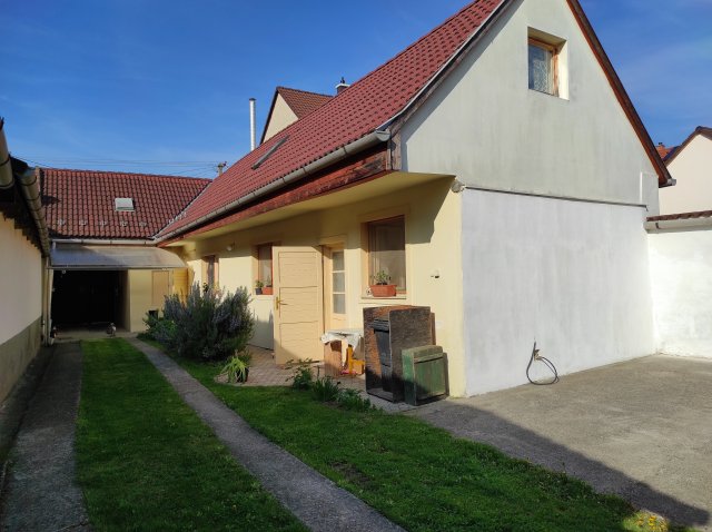 Eladó családi ház, Egerben 45.9 M Ft, 4 szobás
