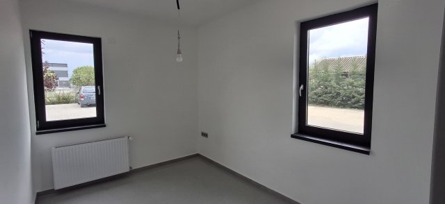 Kiadó téglalakás, albérlet, Taksonyon 250 E Ft / hó, 3 szobás