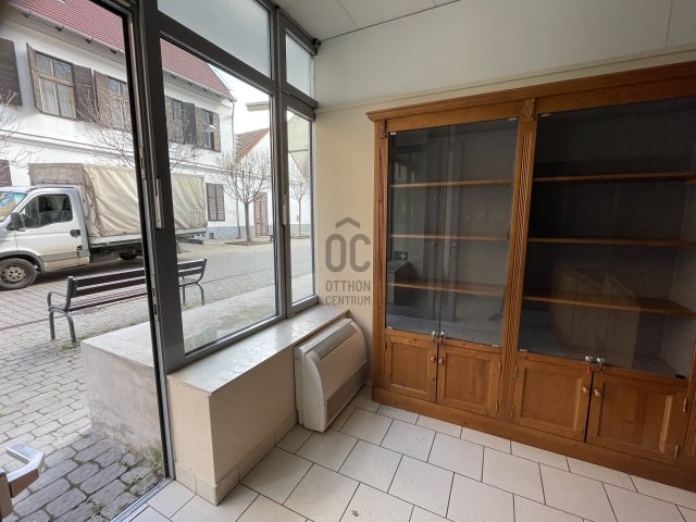 Eladó ipari ingatlan, Debrecenben 52 M Ft / költözzbe.hu