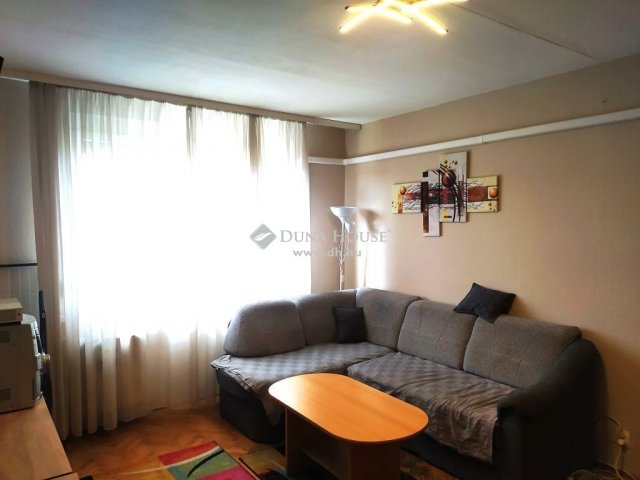Kiadó panellakás, albérlet, Budapesten, XV. kerületben