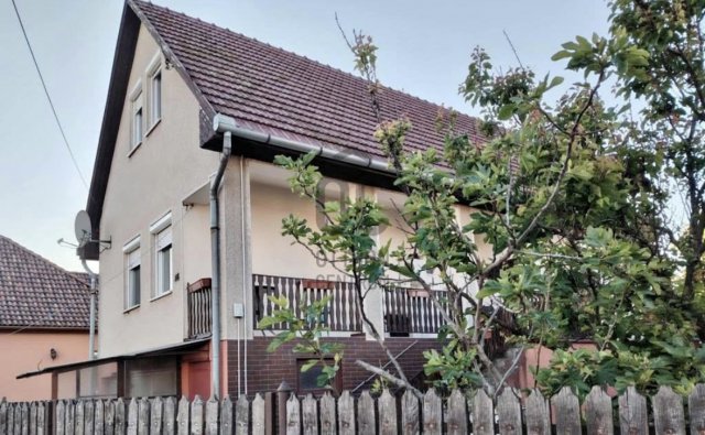 Eladó családi ház, Hajdúsámsonon 72 M Ft, 3 szobás