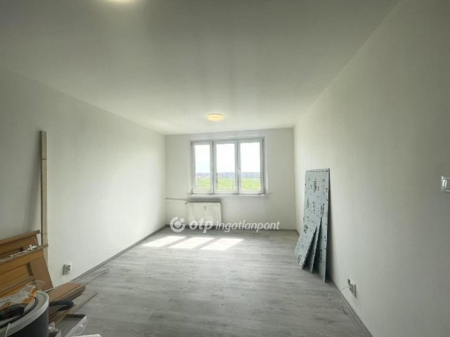 Eladó panellakás, Budapesten, XV. kerületben 49.9 M Ft