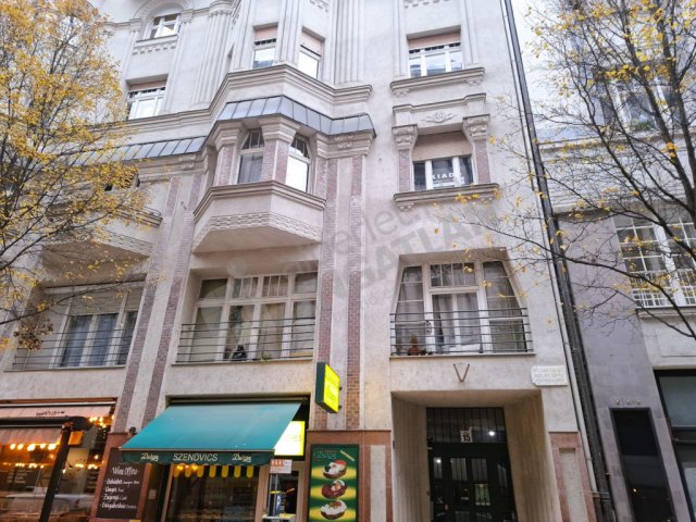 Kiadó téglalakás, albérlet, Budapesten, V. kerületben, 6 szobás