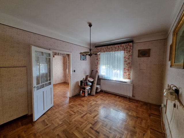 Eladó családi ház, Budakeszin 39.9 M Ft, 2 szobás