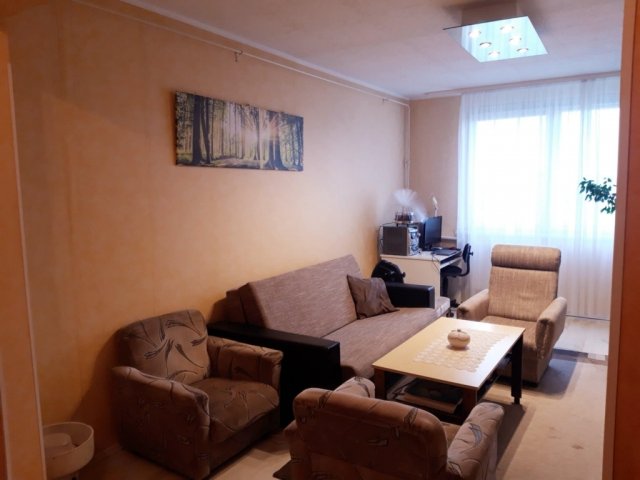 Eladó panellakás, Székesfehérvárott 45 M Ft, 2 szobás