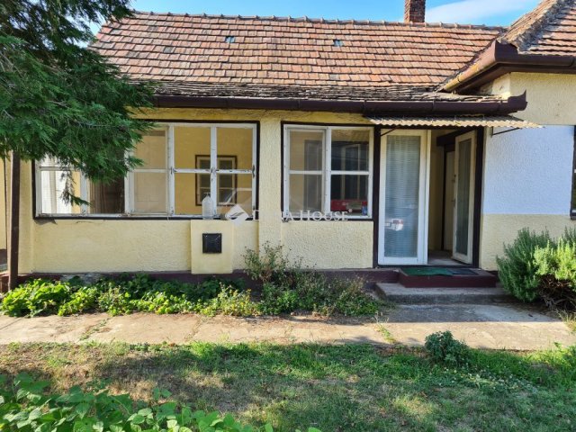 Eladó családi ház, Kutason 22.9 M Ft, 3 szobás