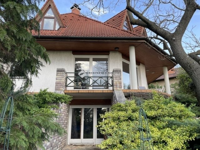 Eladó családi ház, Gödöllőn 179 M Ft, 7 szobás