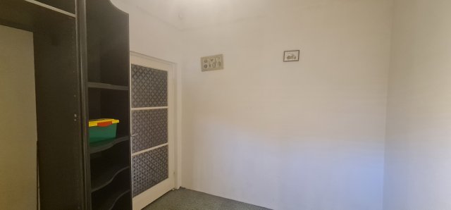 Eladó családi ház, Vecsésen 119.9 M Ft, 5 szobás