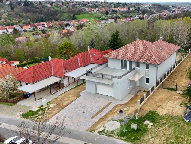 Eladó családi ház, Kaposváron 189 M Ft, 6 szobás