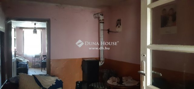Eladó családi ház, Szentesen 20 M Ft, 3 szobás