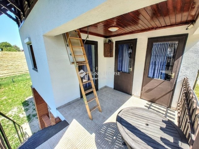 Eladó családi ház, Szegeden 29 M Ft, 2 szobás
