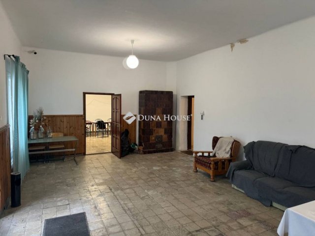 Eladó üzlethelyiség, Beziben 29.5 M Ft / költözzbe.hu