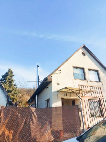 Eladó családi ház, Héregen 37.7 M Ft, 1 szobás
