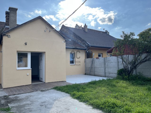 Eladó téglalakás, Budapesten, XX. kerületben 95 M Ft, 4 szobás