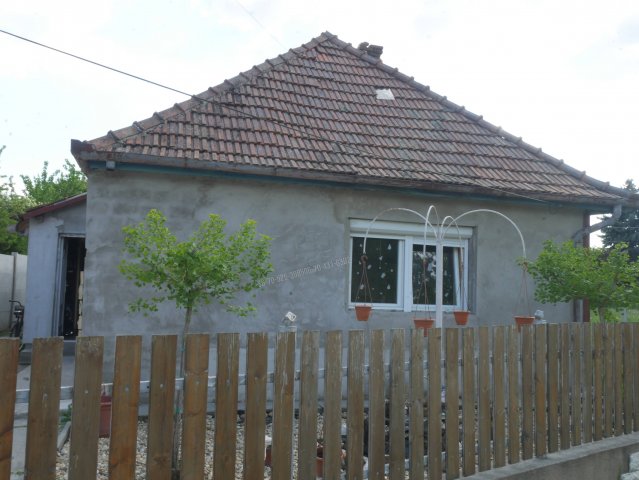 Eladó családi ház, Albertirsán 29.9 M Ft, 2 szobás