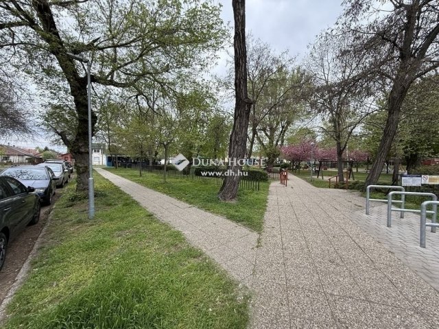 Eladó téglalakás, Budapesten, XIX. kerületben 56.35 M Ft