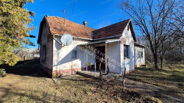 Eladó családi ház, Gyulán 8.5 M Ft, 2 szobás