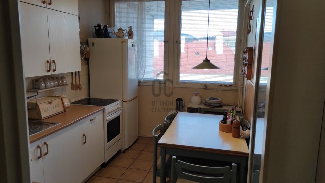 Kiadó téglalakás, albérlet, Egerben 220 E Ft / hó, 4 szobás