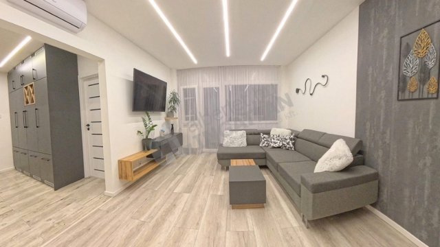 Kiadó panellakás, albérlet, Budapesten, X. kerületben, 3 szobás