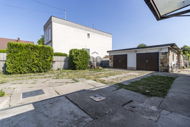 Eladó családi ház, Székesfehérvárott 62.3 M Ft, 3 szobás