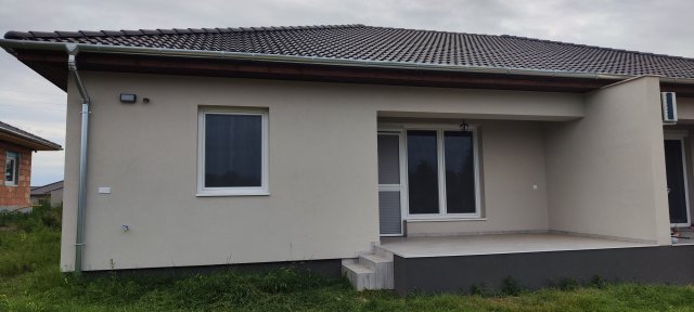 Eladó családi ház, Kecskeméten 30.1 M Ft, 3 szobás