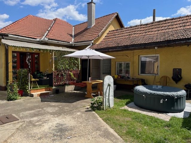 Eladó családi ház, Dunaharasztin 59 M Ft, 3 szobás