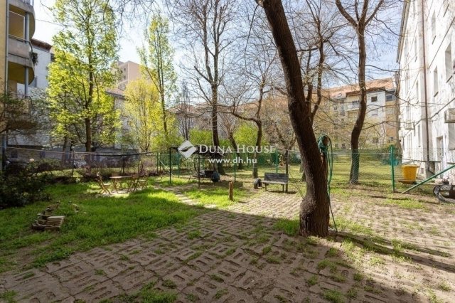 Eladó téglalakás, Budapesten, XXI. kerületben 44.5 M Ft