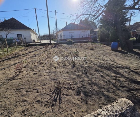Eladó telek, Üllőn 24.8 M Ft / költözzbe.hu