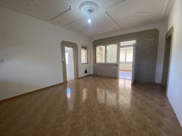 Eladó családi ház, Abonyban 43.5 M Ft, 5 szobás