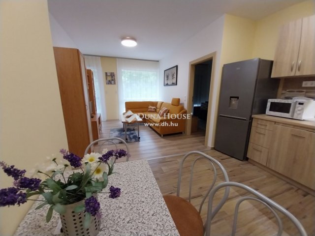 Kiadó téglalakás, albérlet, Szegeden 260 E Ft / hó, 1+2 szobás