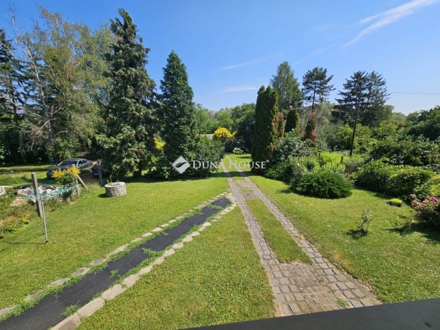 Eladó családi ház, Dunabogdányban 94.001 M Ft, 4 szobás