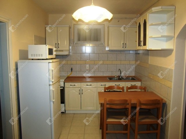 Kiadó téglalakás, albérlet, Pacsán 120 E Ft / hó, 1 szobás