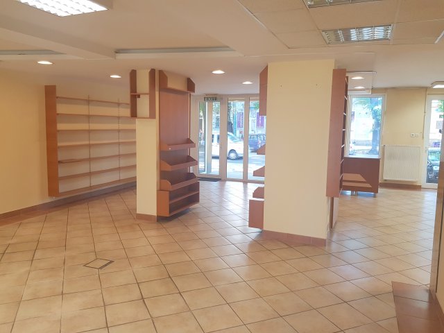 Kiadó üzlethelyiség, Nyíregyházán 430 E Ft / hó