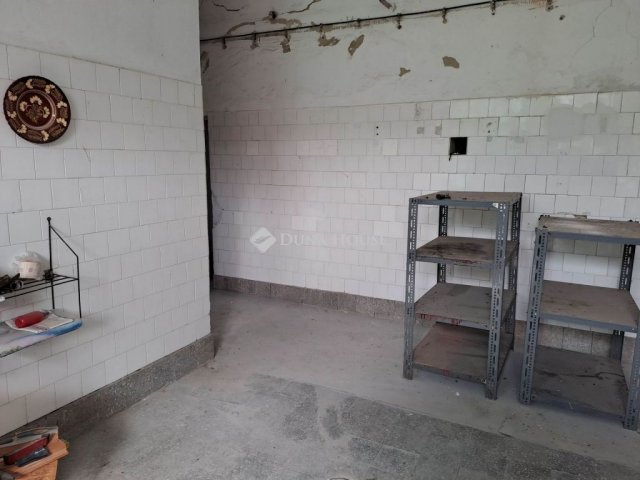 Kiadó ipari ingatlan, Bükkösdön 1200 E Ft / hó