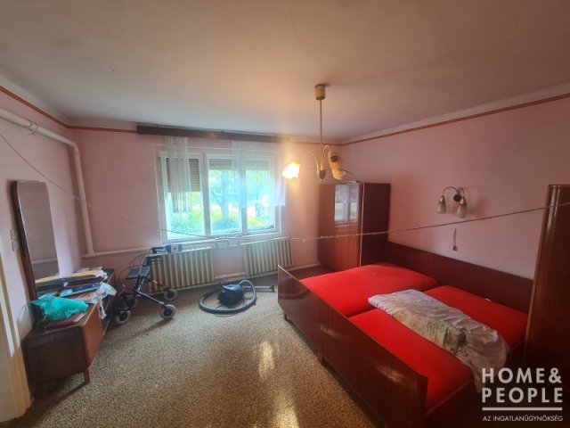 Eladó családi ház, Hódmezővásárhelyen 30.5 M Ft, 2 szobás