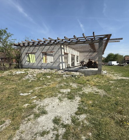 Eladó családi ház, Pilisen 44.9 M Ft, 4 szobás