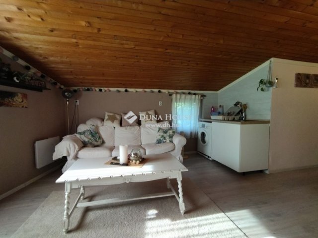 Eladó családi ház, Maglódon 109.99 M Ft, 6 szobás