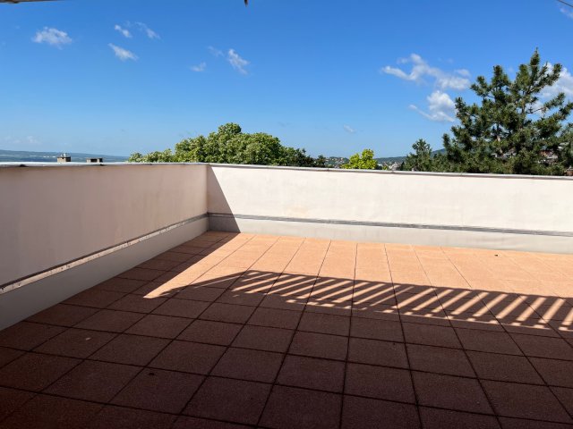 Eladó téglalakás, Pécsett 53.4 M Ft, 2 szobás