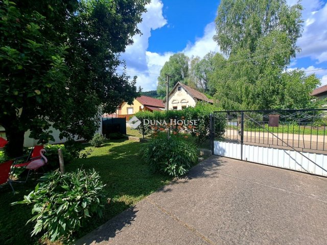 Eladó családi ház, Alsópetényen 33.9 M Ft, 2 szobás