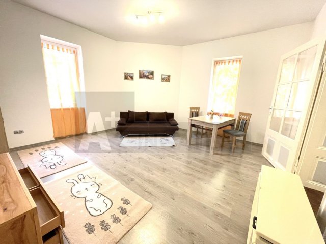 Kiadó téglalakás, albérlet, Szegeden 120 E Ft / hó, 1 szobás