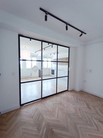 Eladó téglalakás, Budapesten, XIV. kerületben 94 M Ft, 4 szobás