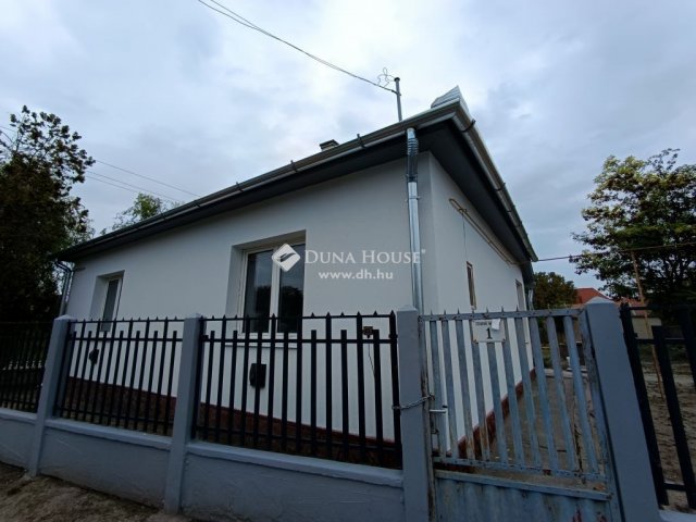 Eladó családi ház, Tápiógyörgyén 28.9 M Ft, 2 szobás
