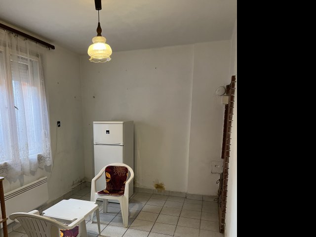 Eladó ikerház, Ajkán 18.9 M Ft, 2 szobás / költözzbe.hu