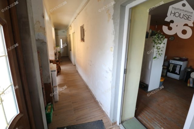 Eladó családi ház, Akasztón 18.65 M Ft, 2 szobás