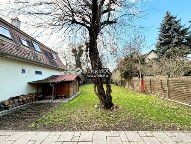 Eladó családi ház, Budapesten, III. kerületben 213.716 M Ft