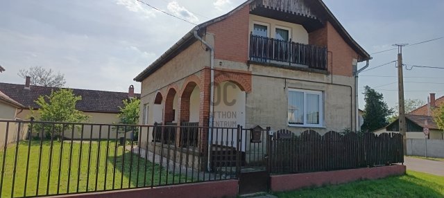 Eladó családi ház, Egyeken 21 M Ft, 3 szobás